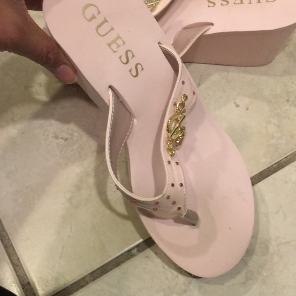Guess platform flip flop - Picture 6 of 8